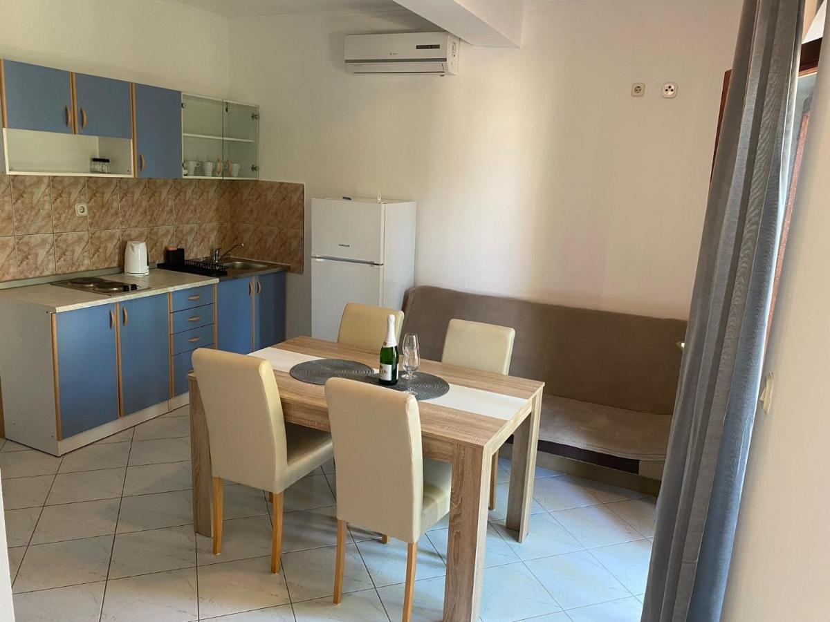 Apartmani Nika Bibinje Exterior photo